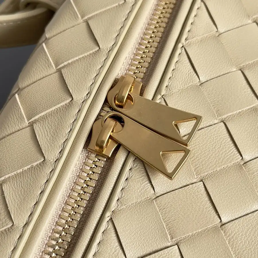 Bottega Veneta 24 Summer Woven Zip Crossbody Bag