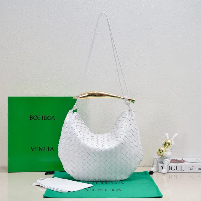 Bottega Veneta Sardine Large Bucket Bag