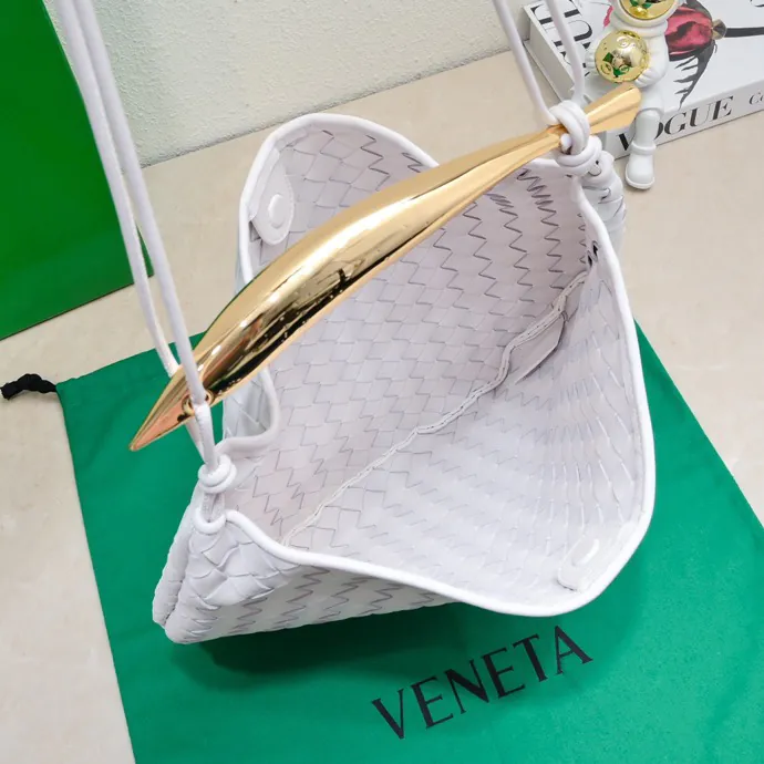 Bottega Veneta Sardine Large Bucket Bag