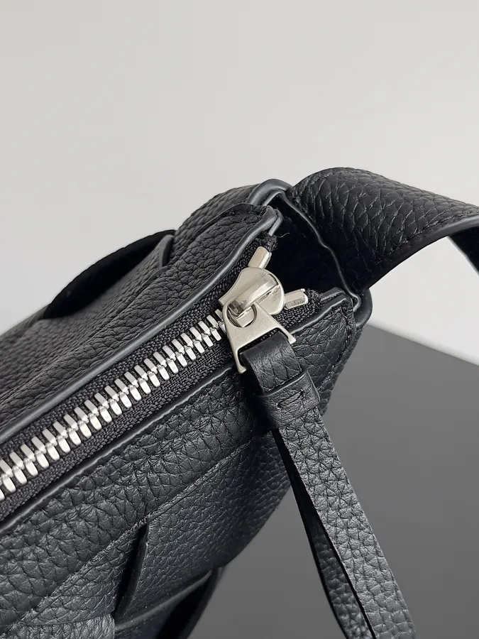 BOTTEGA VENETA Diago Hobo Bag in Grained Calfskin