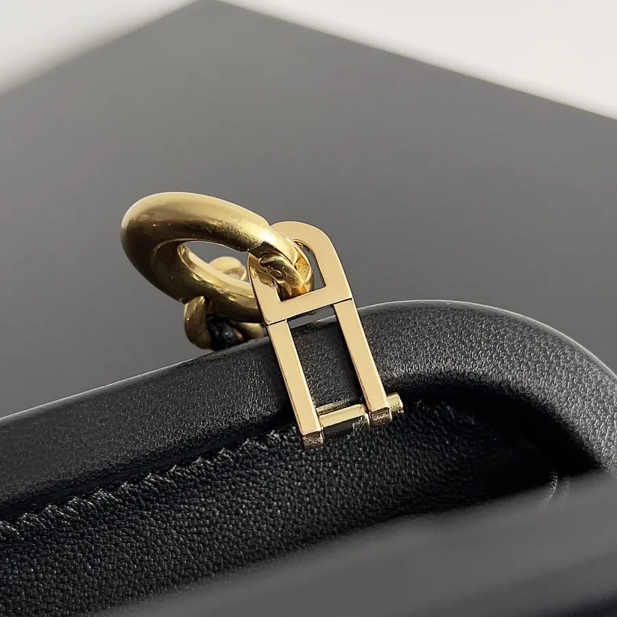 BOTTEGA VENETA Ladies KNOT Evening Bag Chain Edition