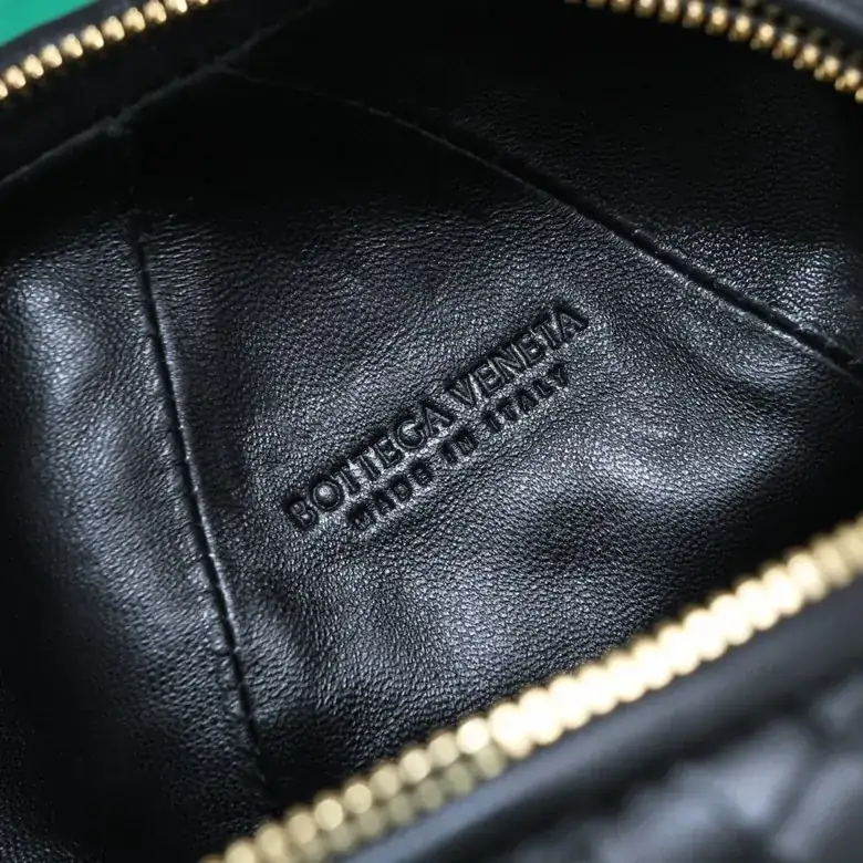 BV 2023 New Bowling Bag Crafted in Leather, Versatile Style