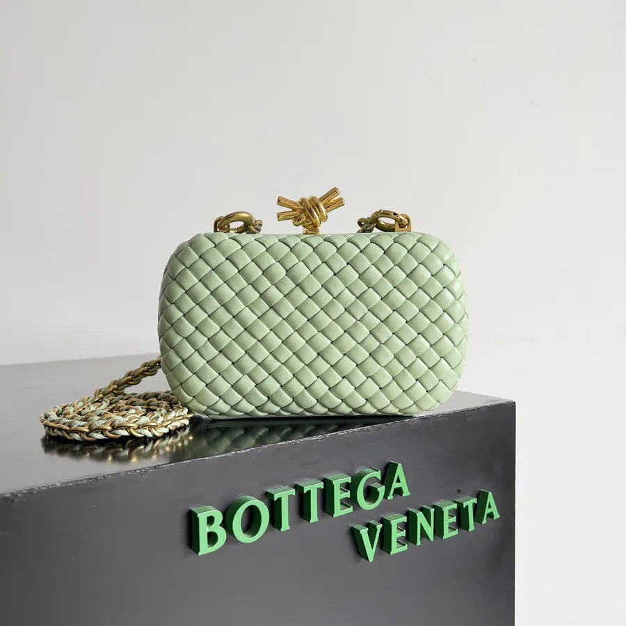 BOTTEGA VENETA Ladies KNOT Evening Bag Chain Edition