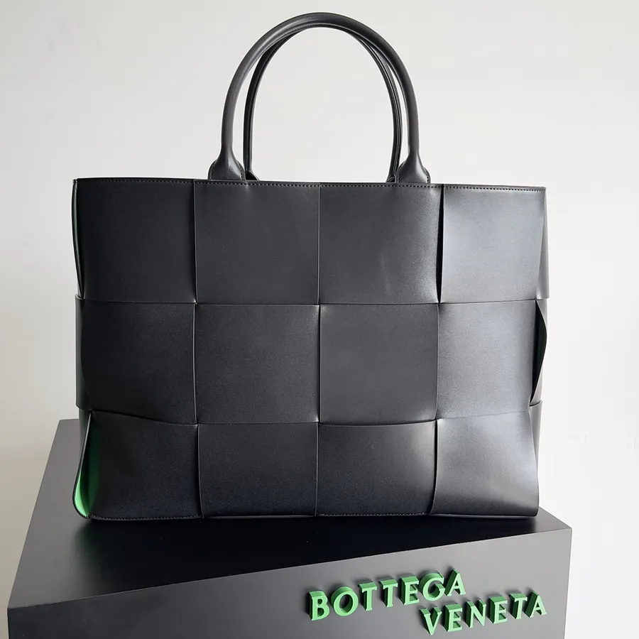 BV Large Tote Bag Elegant and Practical