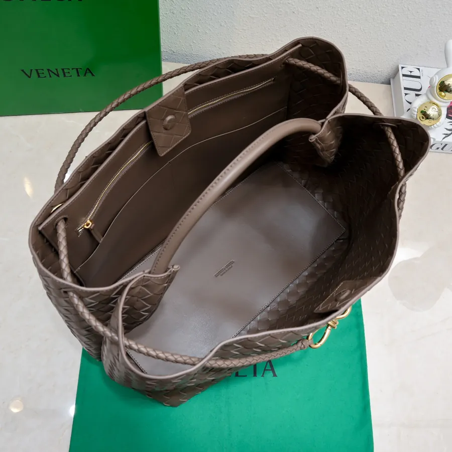 Bottega Veneta Andiamo Handbag Classic Leather Weave with Gold Tassel
