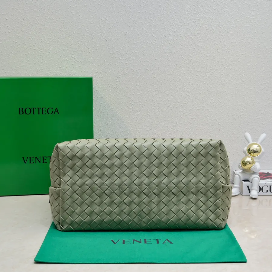 Bottega Veneta Andiamo Handbag Nappa Leather