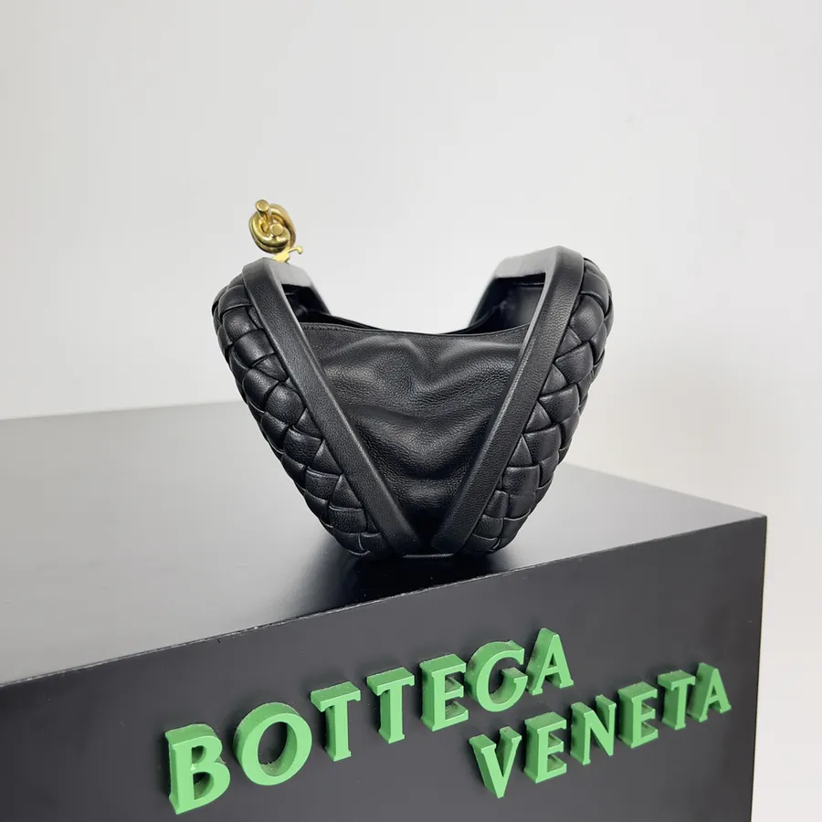 BV Knot Evening Bag Classic Return