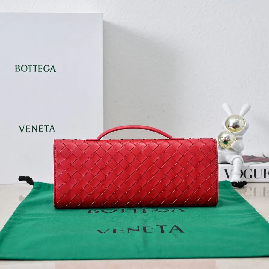 BV Andiamo Evening Clutch, A Must Have for the Discerning Fashionista