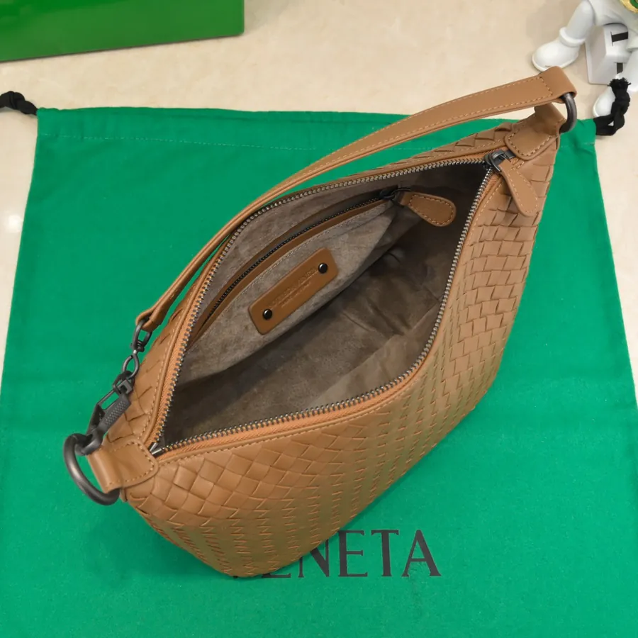 BV Classic Ladies Tote Bag with Shoulder Strap