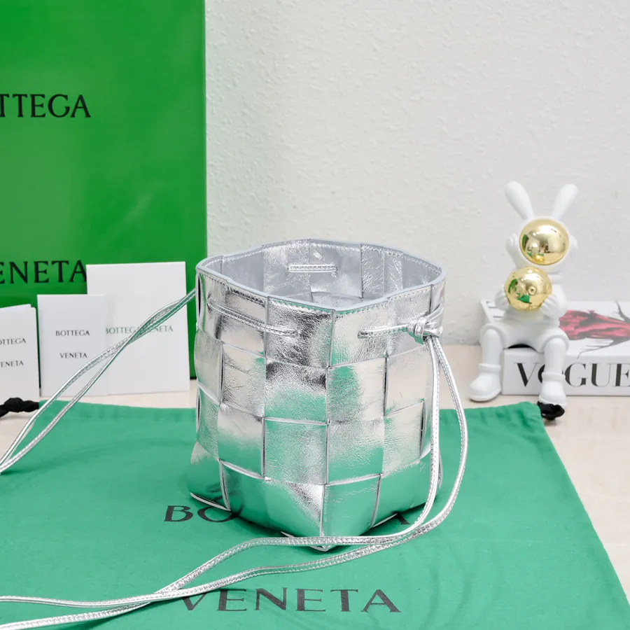 Bottega Veneta New编织小水桶包 Large Size