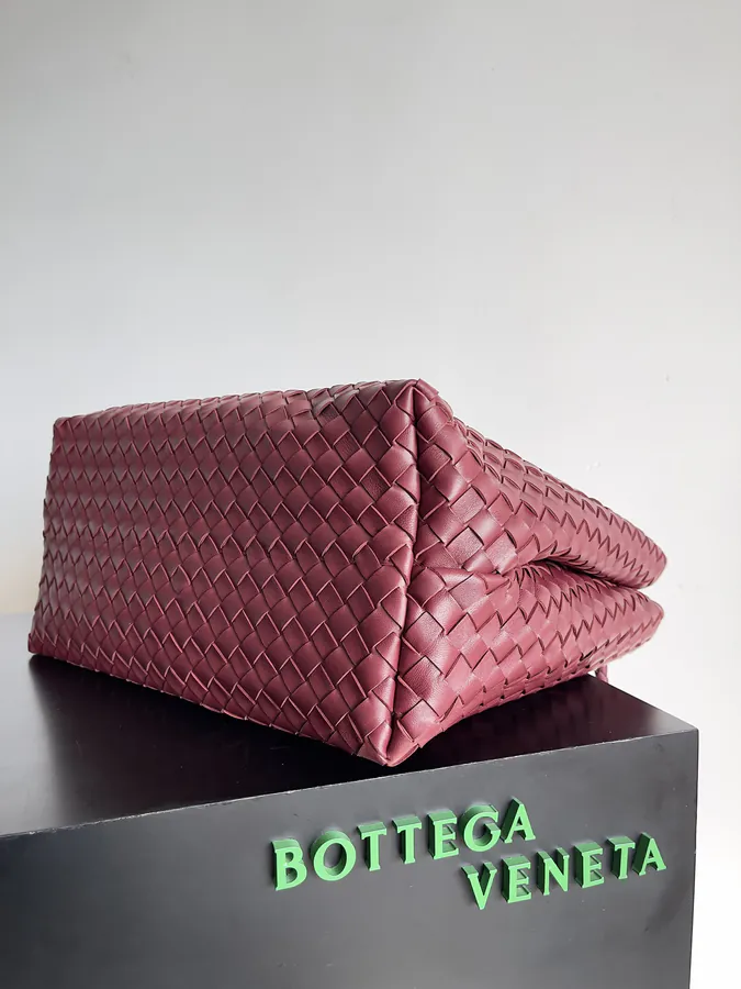 Bottega Veneta Summer Collection Andiamo Handbag