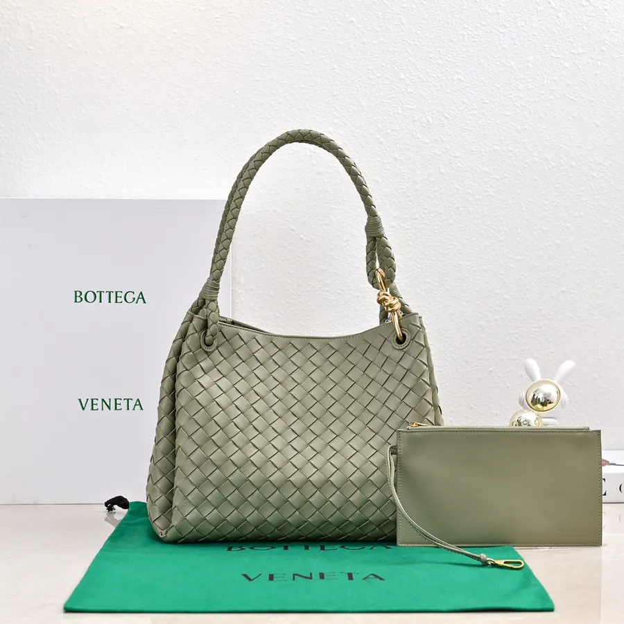 Andiamo Parachute Bucket Bag Large