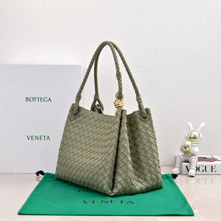 Andiamo Parachute Bucket Bag Large