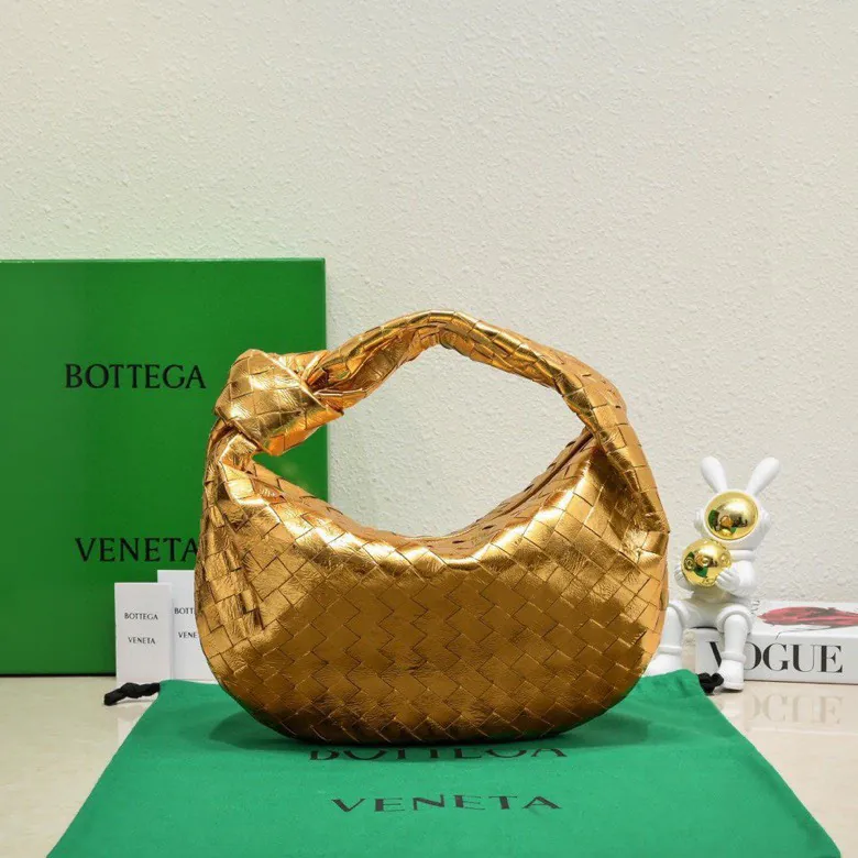 Jodie Bucket Bag Classic Woven Leather Hobo