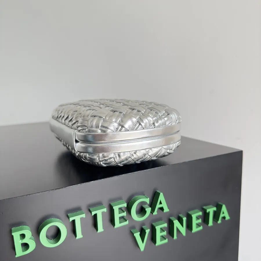 BV Knot Evening Bag Classic Return