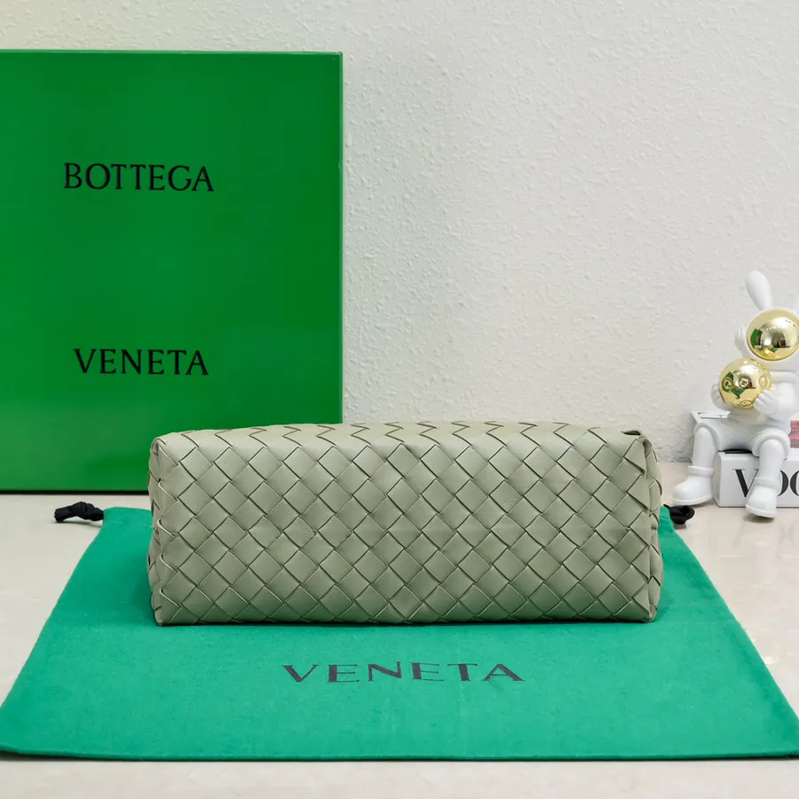 Bottega Veneta Andiamo Handbag