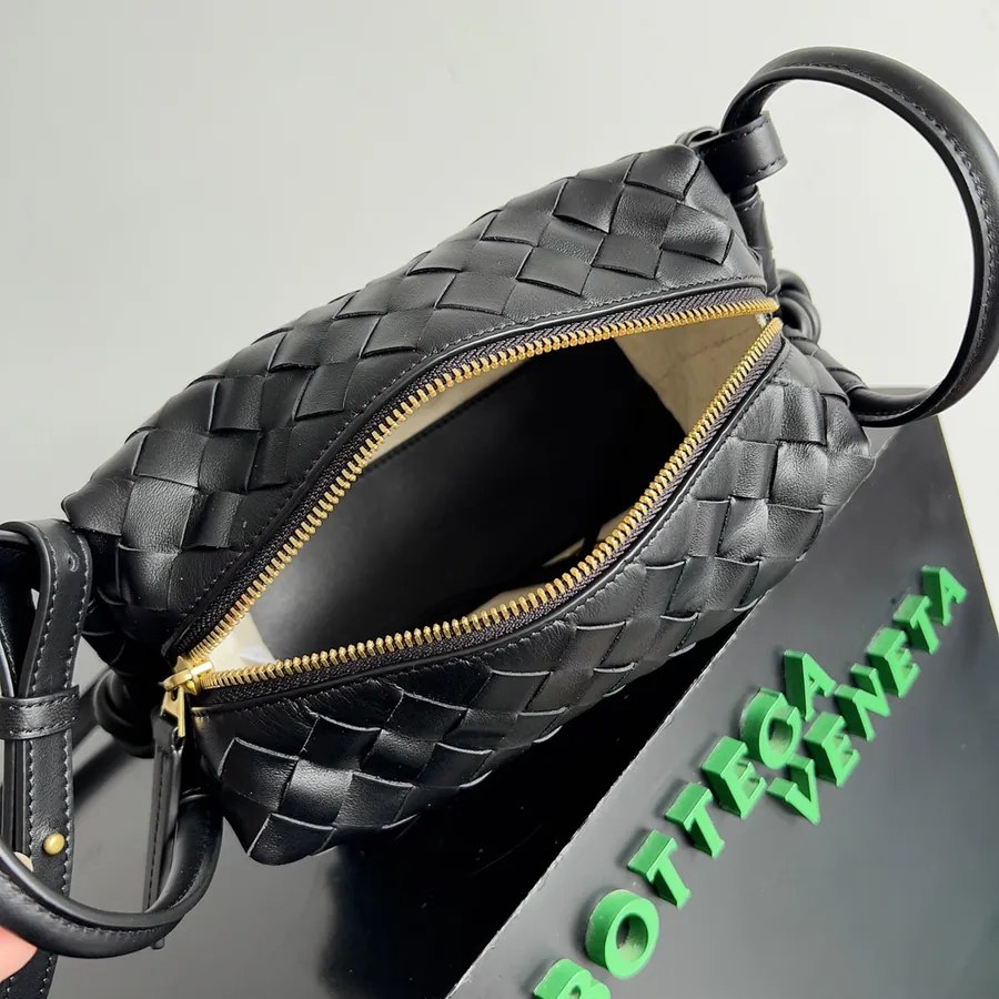 BOTTEGA VENETA 2024 New Loop Minimalist Design, Versatile Carry