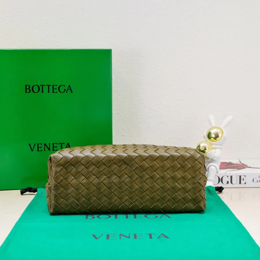 Bottega Veneta 2023 New Andiamo Bucket Bag