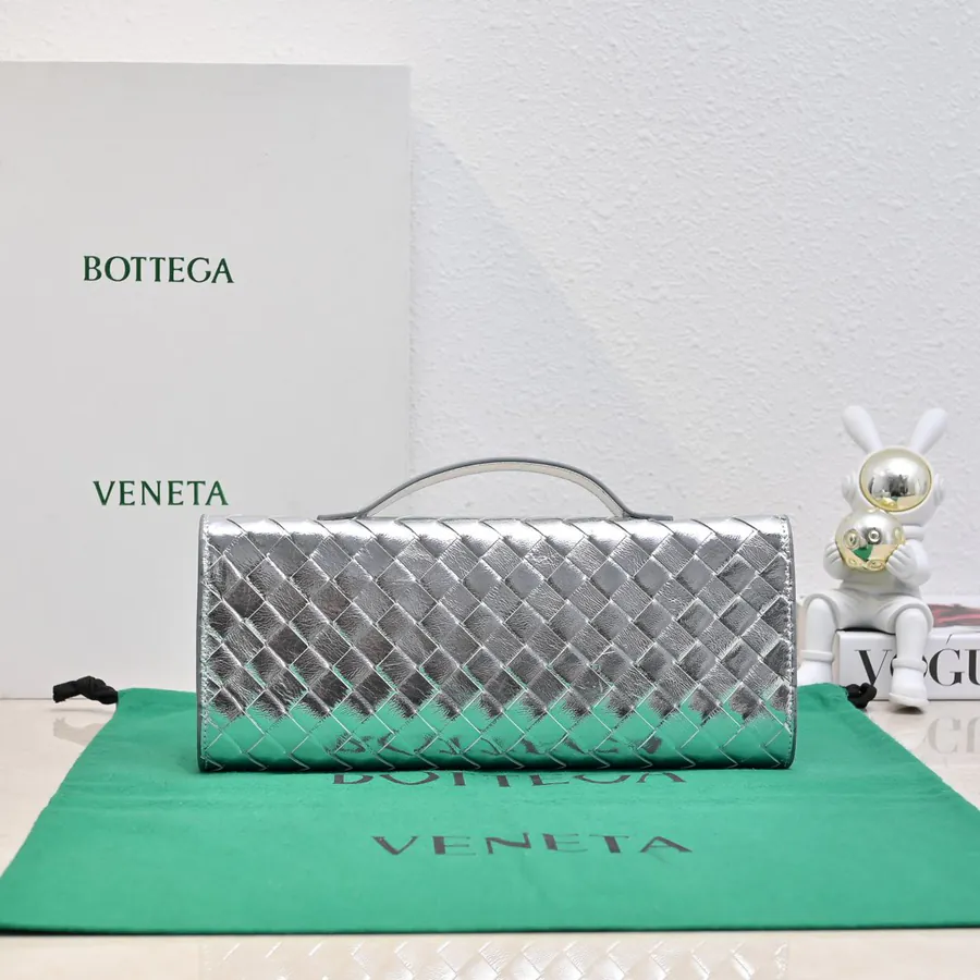 BV Andiamo Evening Handbag, Timeless Elegance