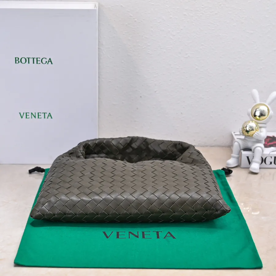 Bv New Mini HOP Bag with Pyramid Shape