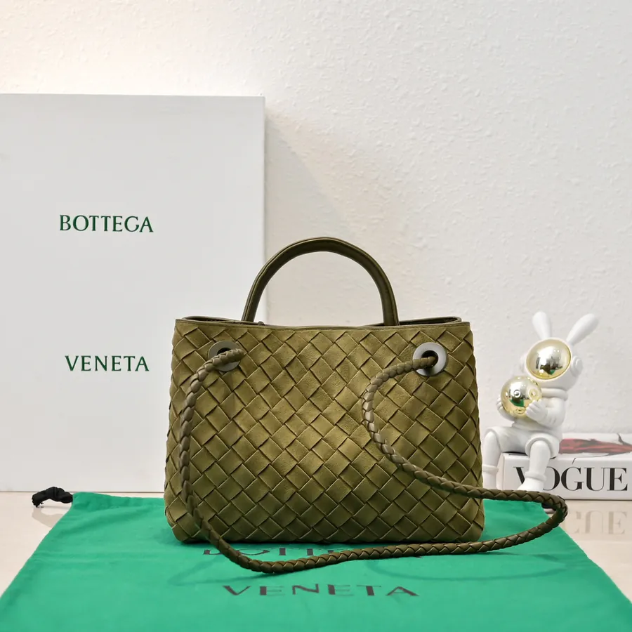 Bottega Veneta 2024 New Andiamo Bucket Bag
