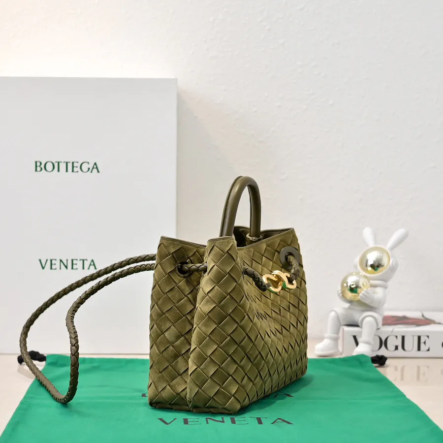 Bottega Veneta 2024 New Andiamo Bucket Bag