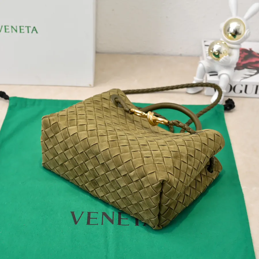 Bottega Veneta 2024 New Andiamo Bucket Bag