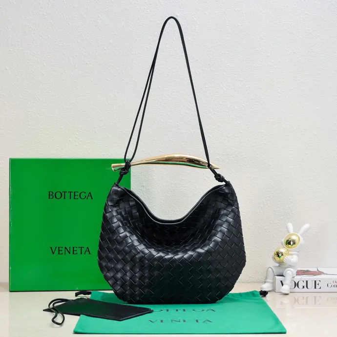 Bottega Veneta Sardine Large Bucket Bag