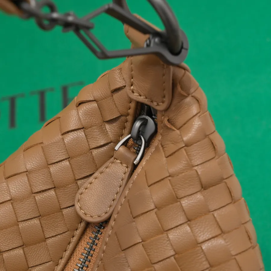 BV Classic Ladies Tote Bag with Crossbody Strap