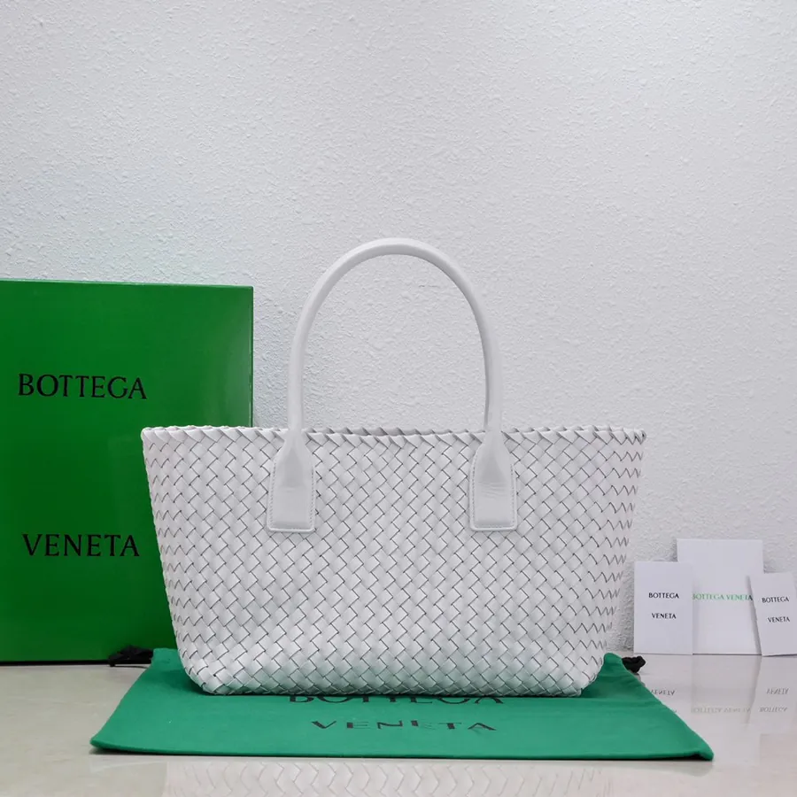 BV Iconic CABAT Bag (Medium 32 Size)