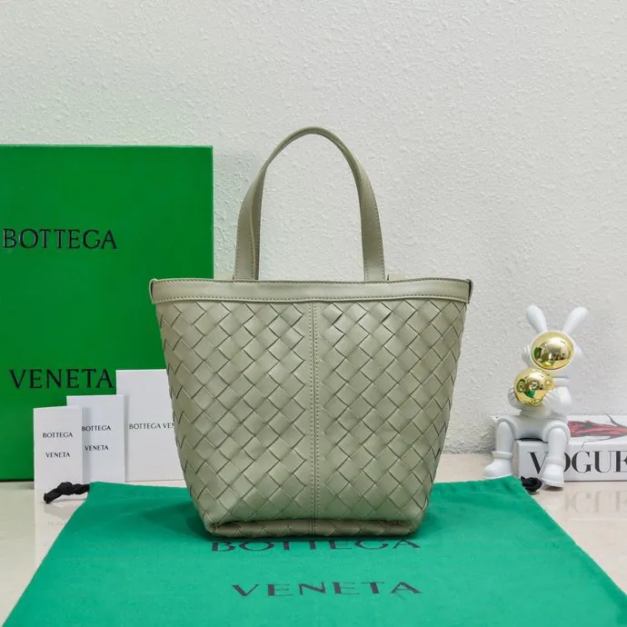 Bv Flip Flap Tote Minimalist Tote Design with Classic Leather Weave