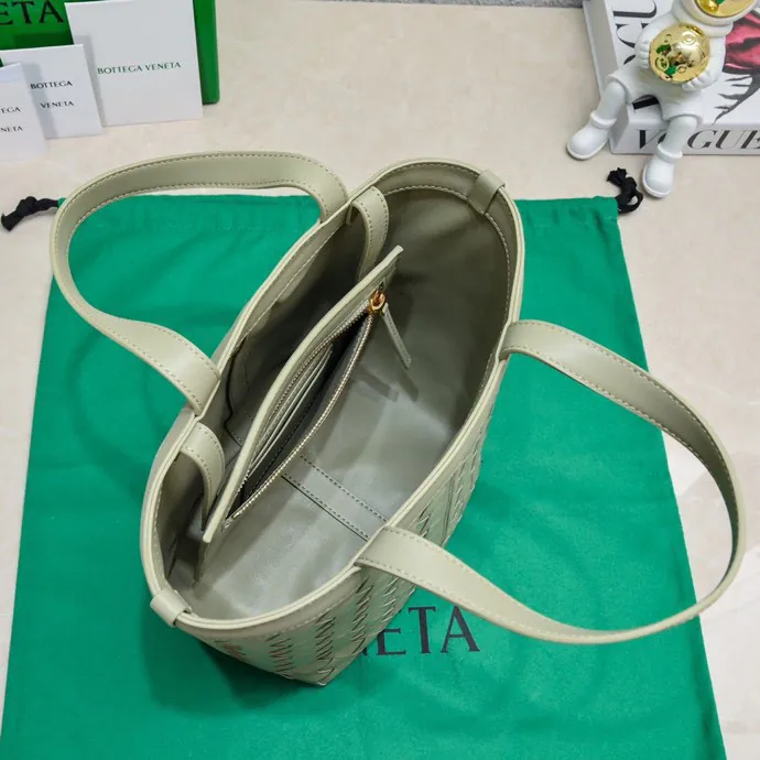 Bv Flip Flap Tote Minimalist Tote Design with Classic Leather Weave