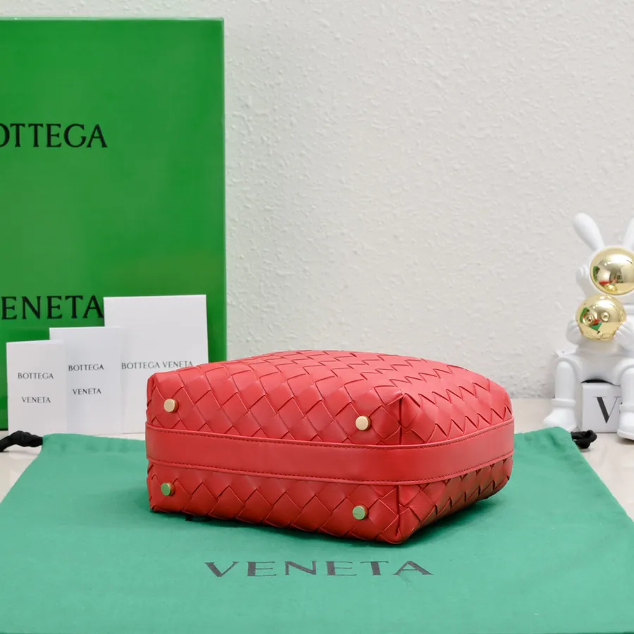 Bottega Veneta Shoulder Lunch Bag