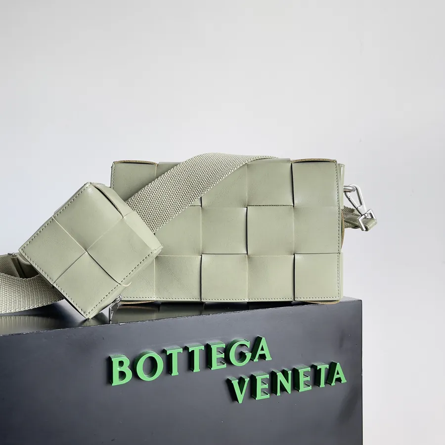 BV Cassette Bag Stylish and Casual Design