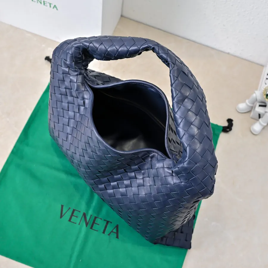 Bv New Medium HOP Bag with Grained Calfskin and Leather Handle