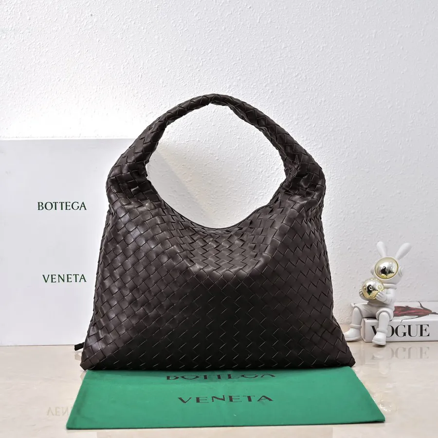 Bv New Medium HOP Bag with Grained Calfskin and Leather Handle