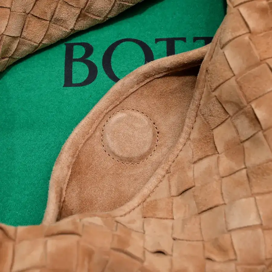 Bv New Mini HOP Bag Grained Calfskin