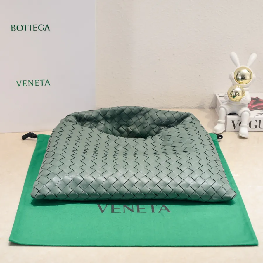 Bv New Mini HOP Bag with Pyramid Shape