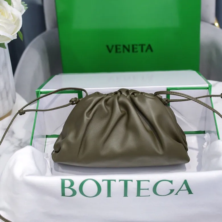 Bottega Veneta Pouch Pouch Small Cloud