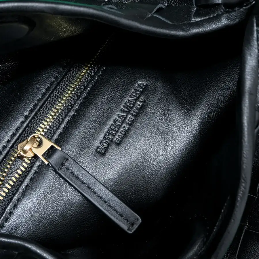 Bv New Mini HOP Bag with One Piece Leather Handle
