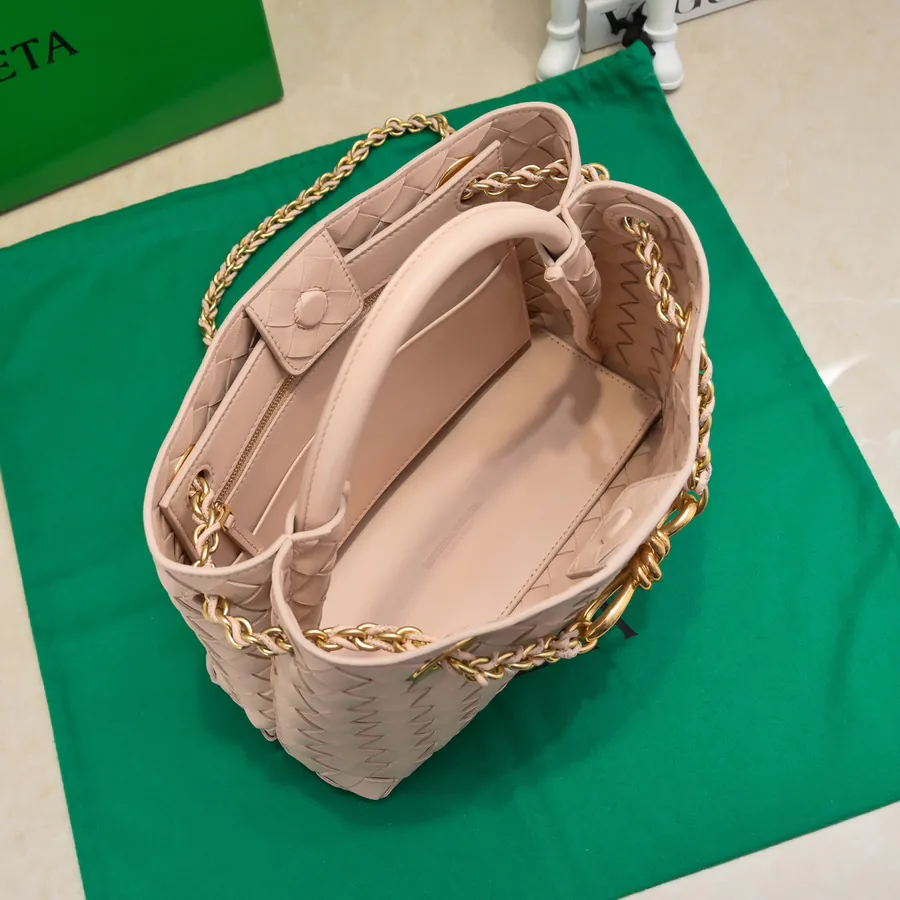 BOTTEGA VENETA Andiamo Small Chain Crossbody Bag