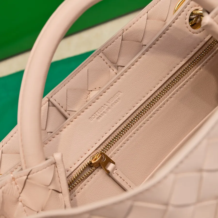 BOTTEGA VENETA Andiamo Small Chain Crossbody Bag