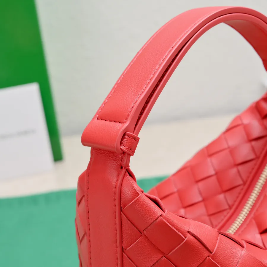 Bottega Veneta Shoulder Lunch Bag