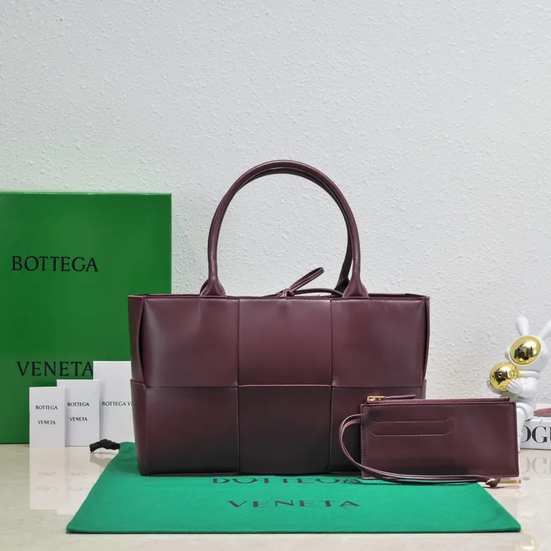 Arco Large Tote Handbag with Grained Calfskin and Inner Calfskin SLIP