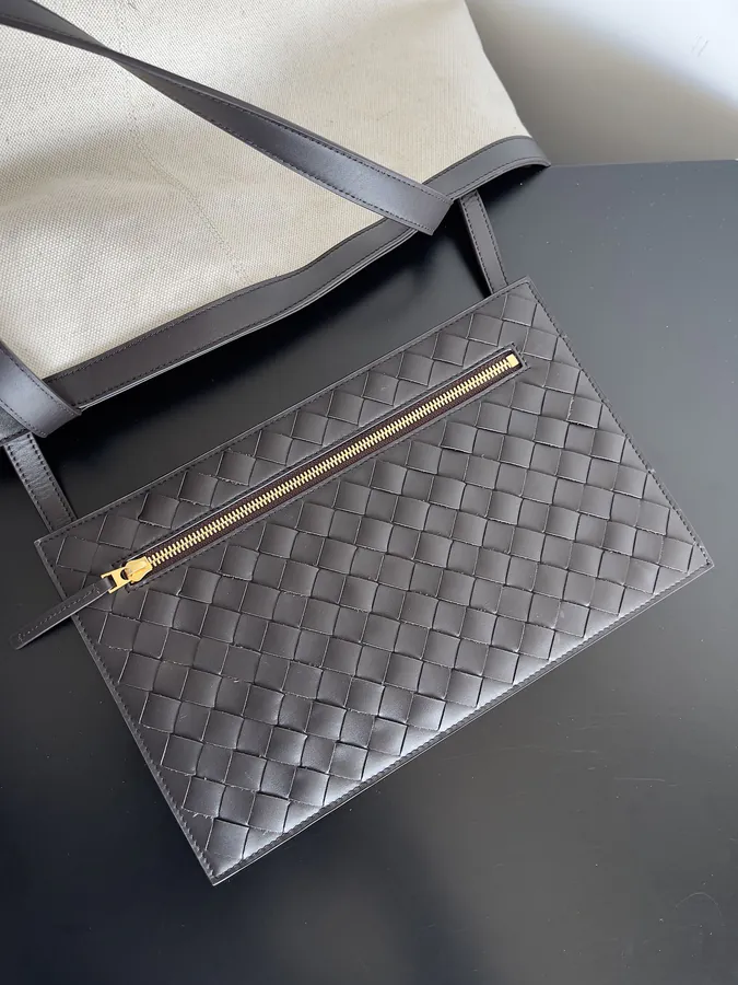 BV 2023 Early Autumn Tote Bag Flip Flap