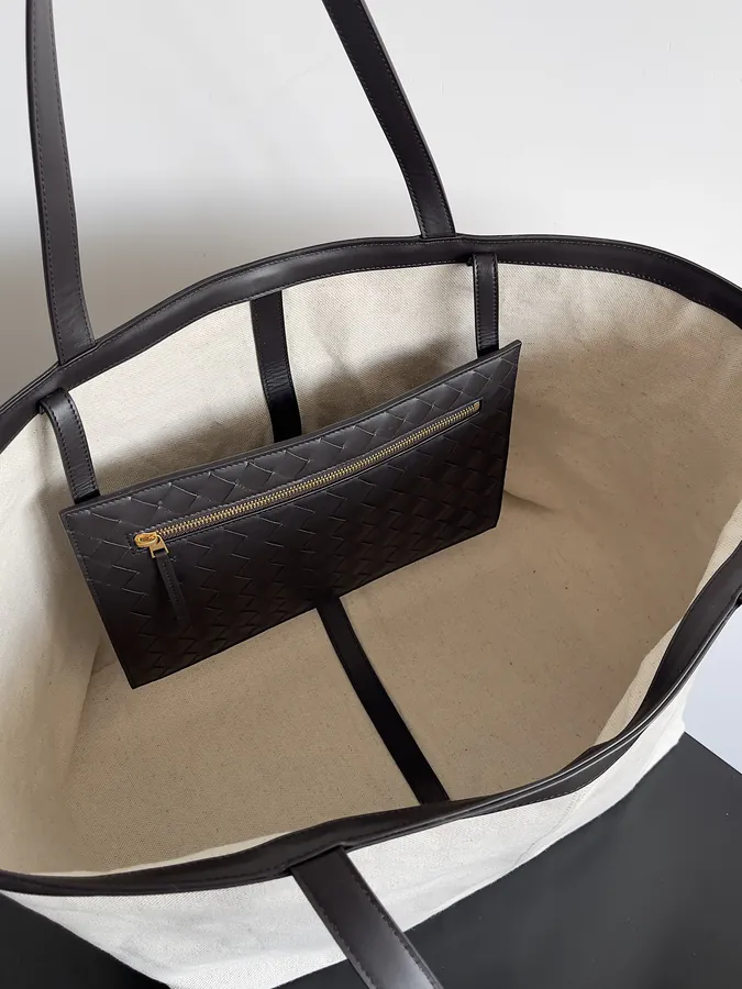BV 2023 Early Autumn Tote Bag Flip Flap