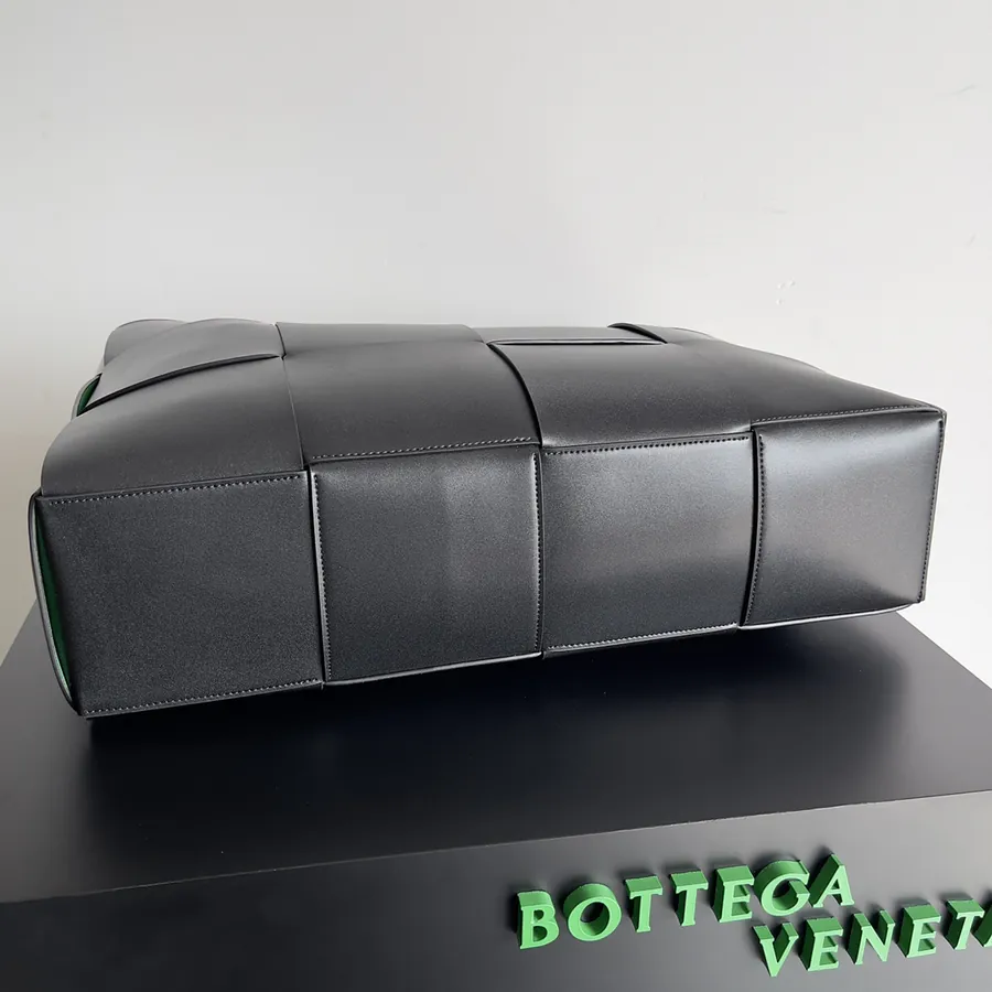 BV Large Tote Bag Stylish and Practical