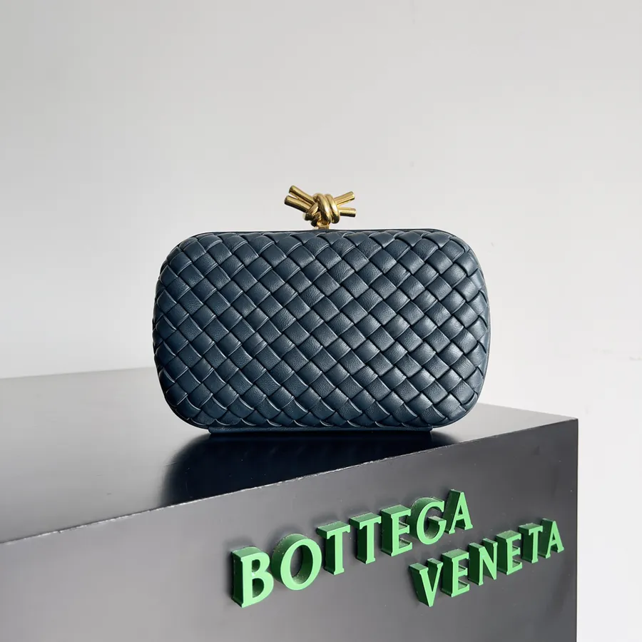 BV Knot Evening Bag Classic Revival