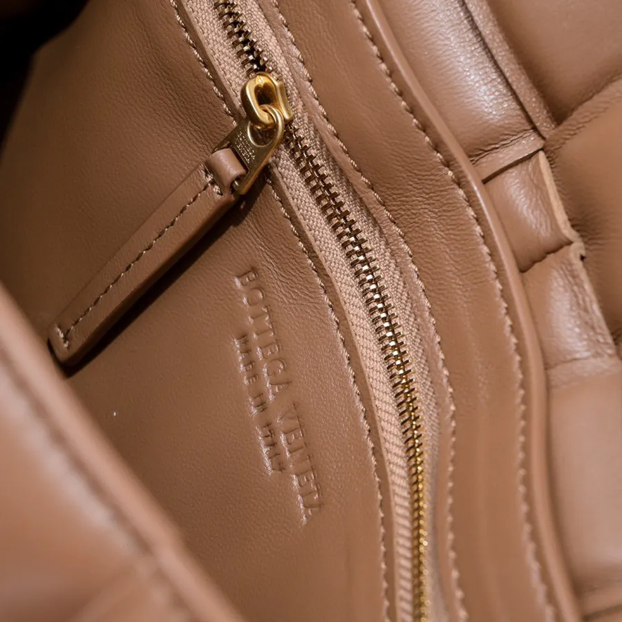 Mini Padded Bag BV's Trendy Style
