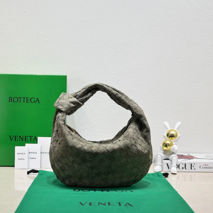 JODIE Bucket Bag in Grained Calfskin